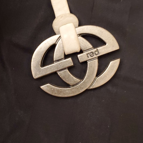 Marc Ecko white pocketbook - Picture 2 of 8